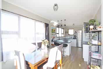 30A Avenue Road, FOXTON