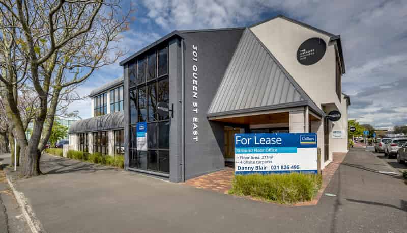 301-303 Queen Street East, Hastings