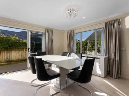 8 St Johns Heights, Otamatea