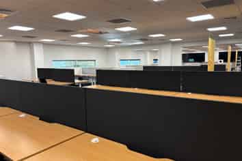 Modern Office Minutes from the Airport