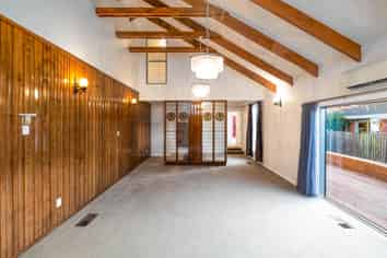 26 Northfield Road, Casebrook