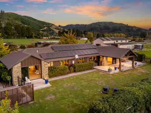 61A Colletts Road, Mangaroa