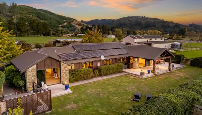 61A Colletts Road, Mangaroa