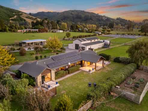 61A Colletts Road, Mangaroa