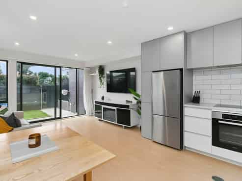 638 Massey Road, Mangere