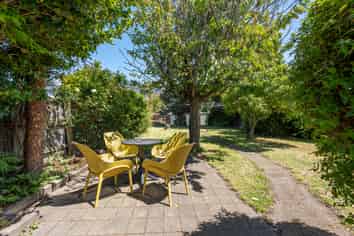 36 Dickens Street, Addington