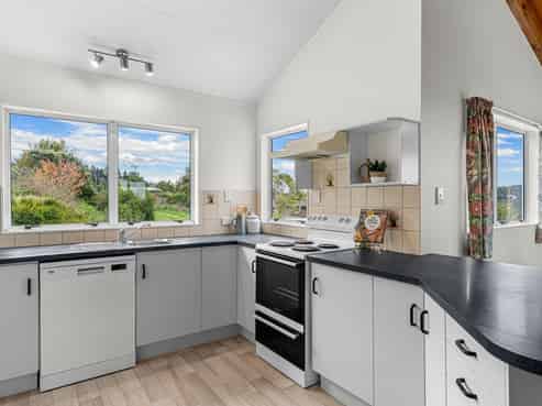 17 Scenic Rise, Maunu