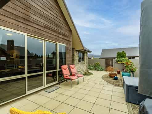 33B Larch Crescent, Alexandra