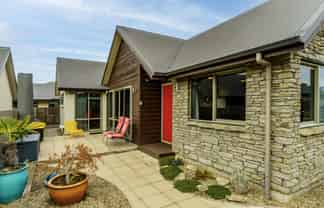 33B Larch Crescent, Alexandra