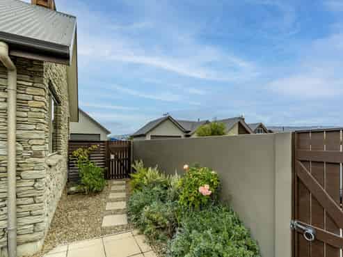 33B Larch Crescent, Alexandra