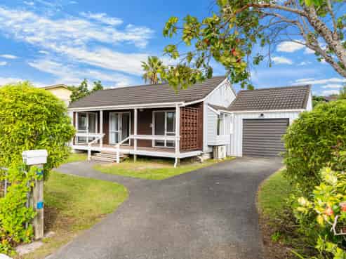 12 Cove Road, Waipu