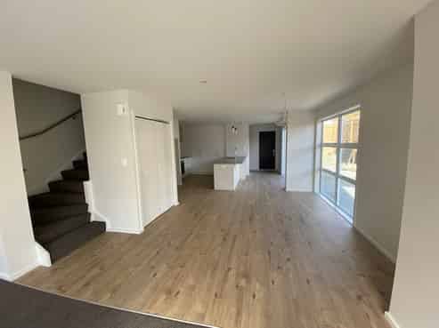 b/162 Navigation Drive, Whitby