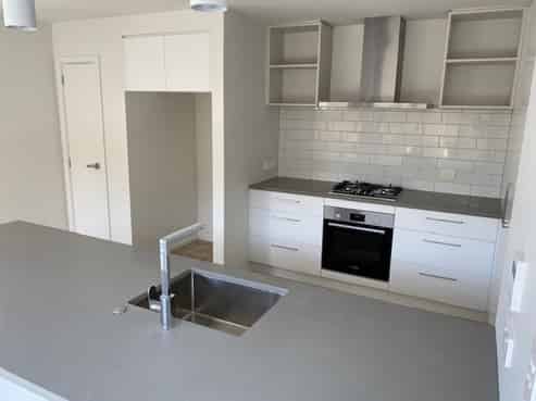 b/162 Navigation Drive, Whitby