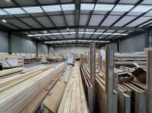1,283sqm Immaculate Industrial with Yard & Parking