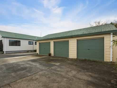 9 Mcclean Place, Ngatea