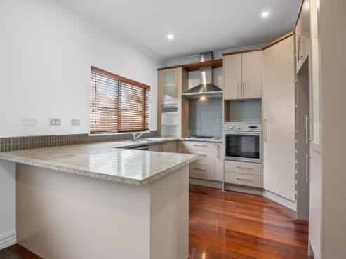 13 St Johns Road, Meadowbank