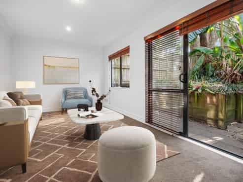 13 St Johns Road, Meadowbank