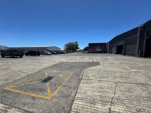 CBRE | 600sqm Warehouse in Sought-After Location