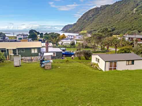 10 Bolton Place, Hicks Bay
