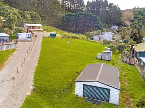 10 Bolton Place, Hicks Bay
