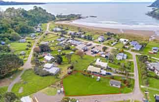 10 Bolton Place, Hicks Bay