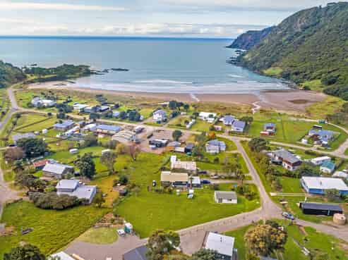 10 Bolton Place, Hicks Bay