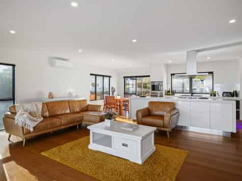 25 Kawakawa Bay Coast Road, Kawakawa Bay