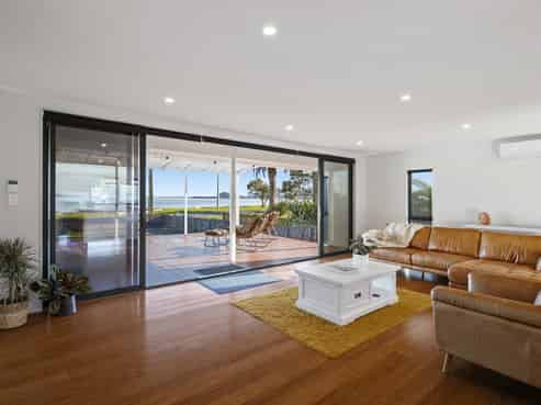 25 Kawakawa Bay Coast Road, Kawakawa Bay