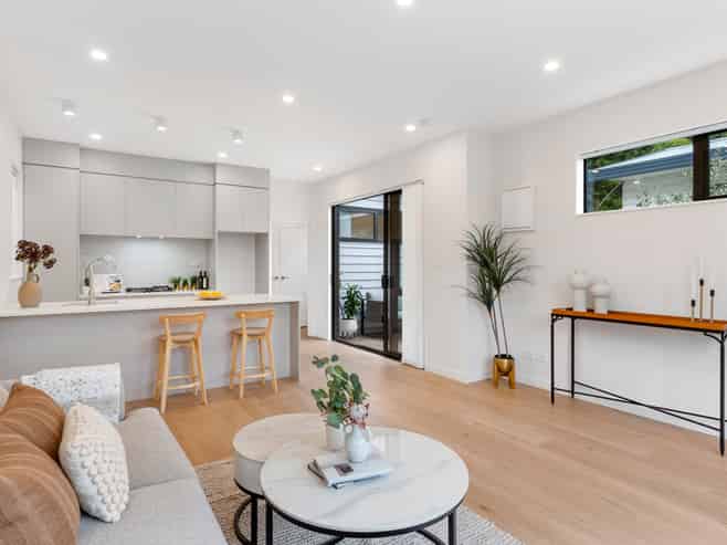 49B Clayburn Road, Glen Eden