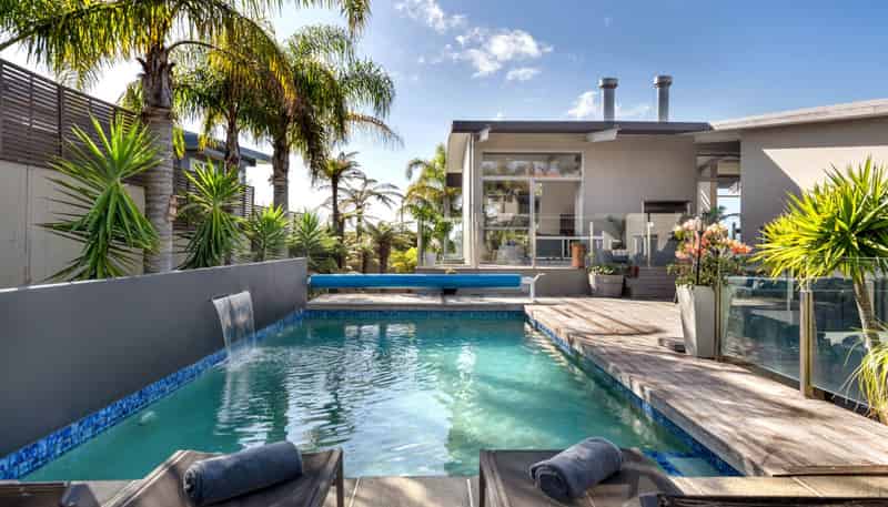 8 Intrepid Crescent, Beachlands