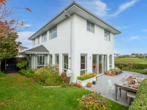 7 Somerville Crescent, Aidanfield