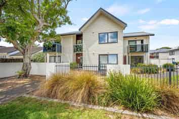 1/3 May Road , Mangere East