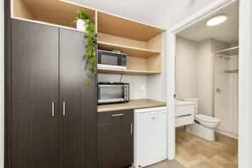 1/3 May Road , Mangere East