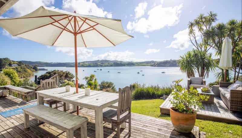 37 Bay View Road, Raglan