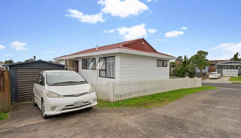 3/1 Rebecca Rise, Clendon Park