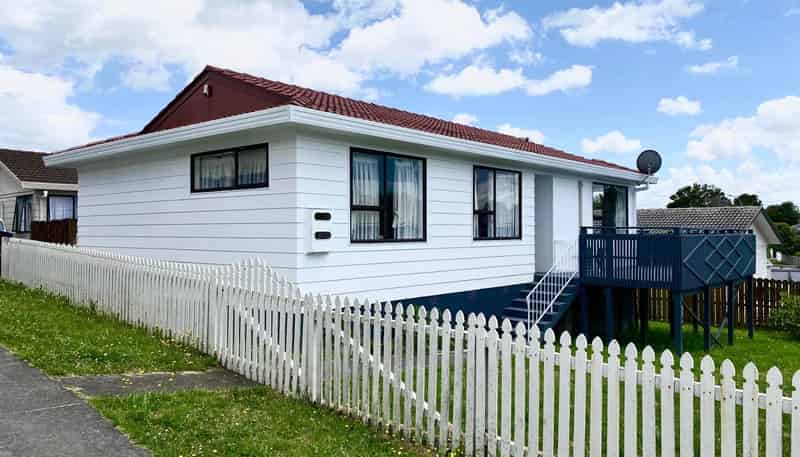 3/1 Rebecca Rise, Clendon Park