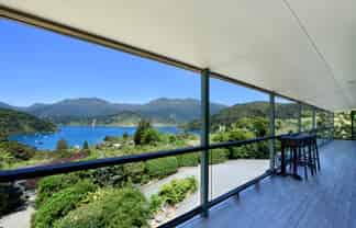 16 & 22 Worlds End Road, Tennyson Inlet