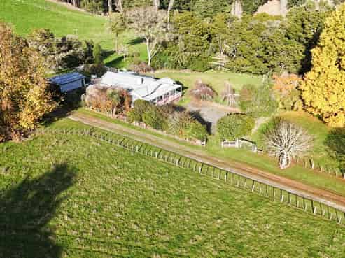 326 Creek Road, Mangamahu