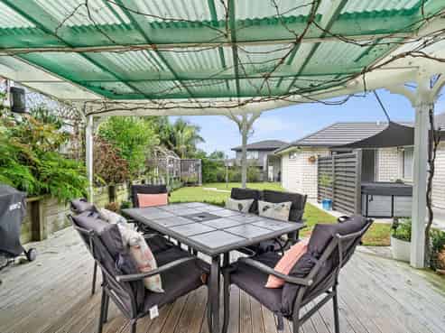 3 Poaka Place, One Tree Point