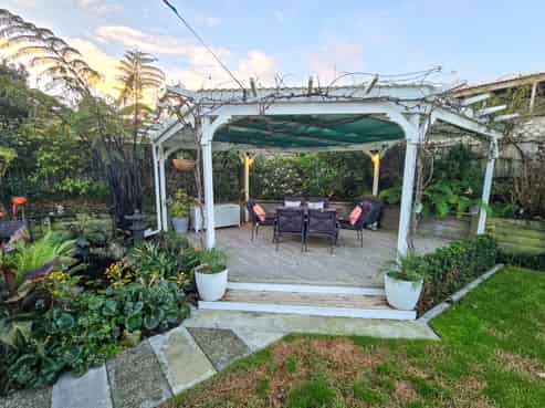 3 Poaka Place, One Tree Point