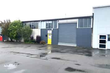 Birmingham Drive beauty - 458sqm