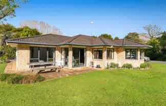 897 Leigh Road, Matakana