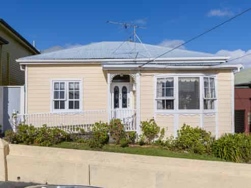44 Rhodes Street, Newtown
