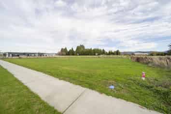 45 Tukare Loop, Te Anau
