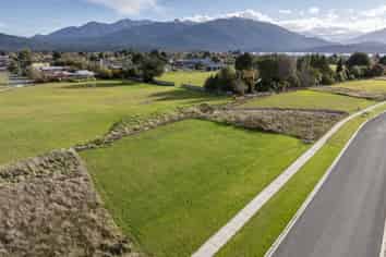 45 Tukare Loop, Te Anau