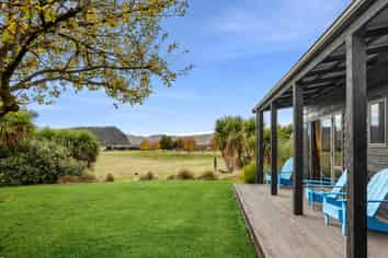 Mountain Range Lodge