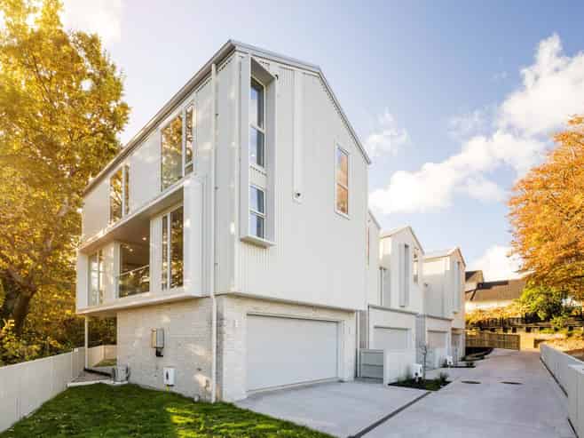 1/2 Woodstock Road, Fairfield