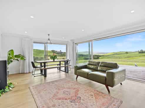 6 Hayes Lane, Hakaru
