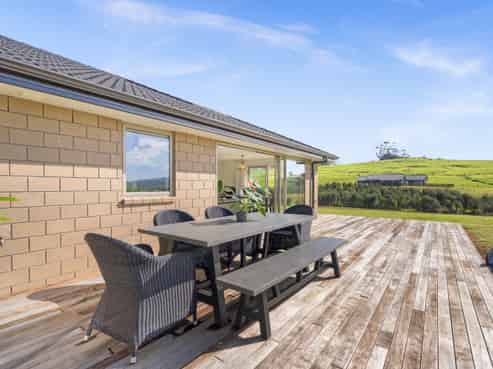 6 Hayes Lane, Hakaru