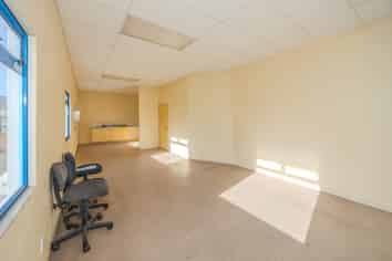 VACANT COMMERCIAL BUILDING 